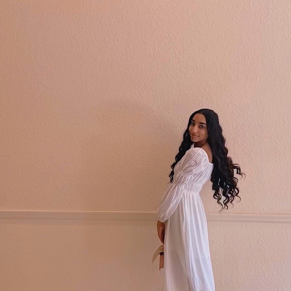 Meet your Posher, Leah - Picture 1 of 1